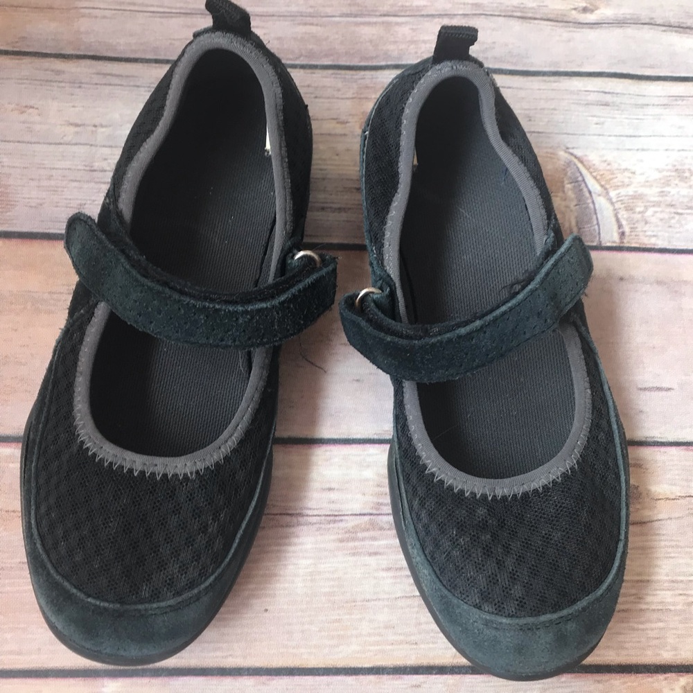 Lands’ End Black Mary Janes